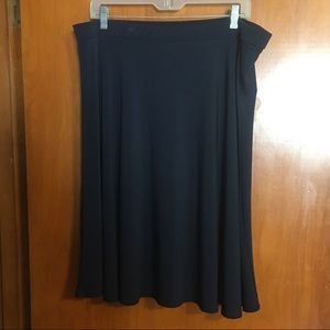 Navy blue stretchy skirt