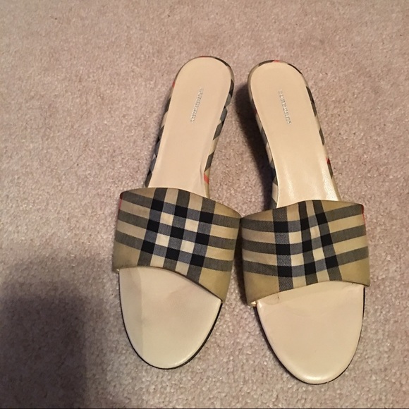 BURBERRY KITTEN HEEL SANDAL 39.5 - Picture 1 of 4