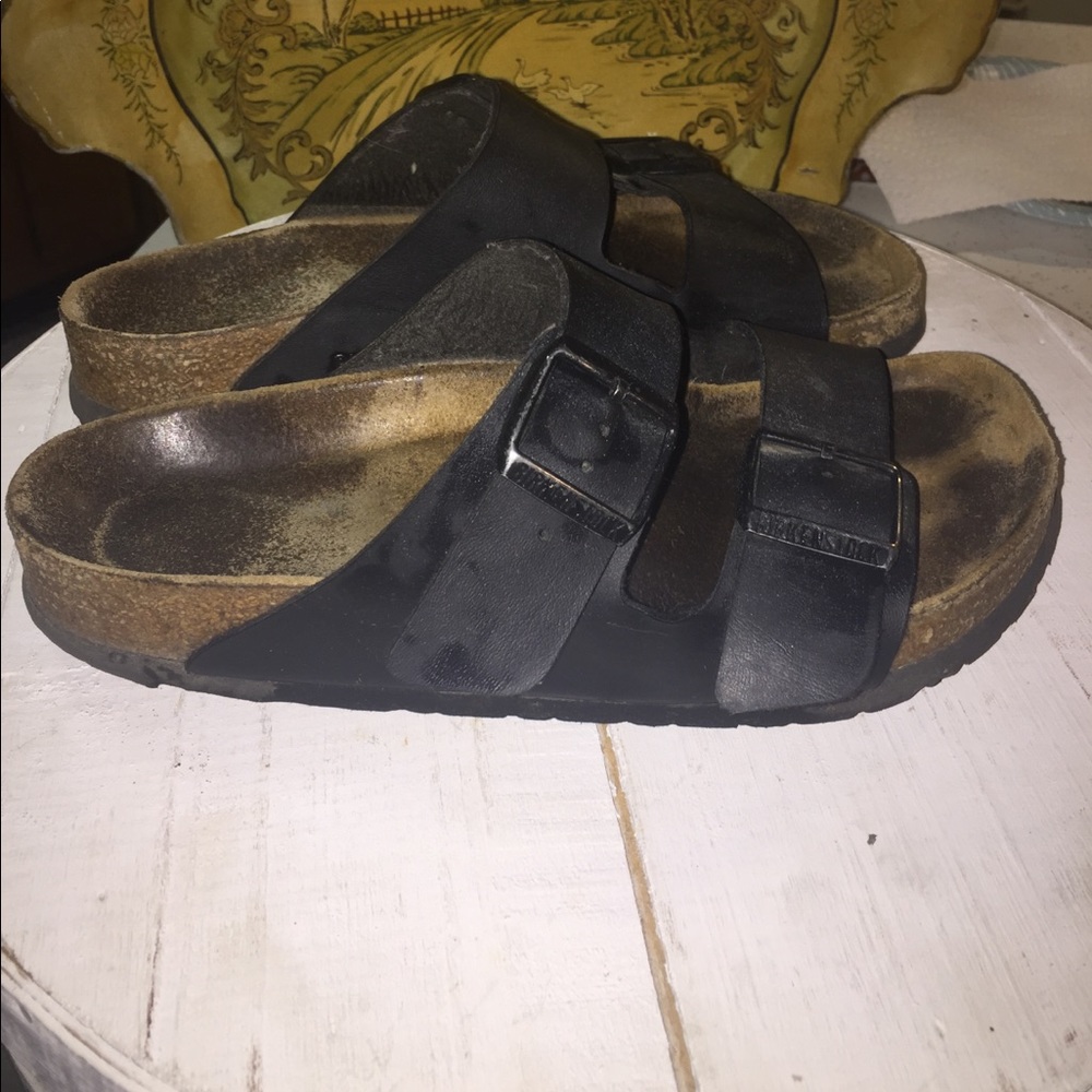 Birkenstocks. Arizona. Black Leather.