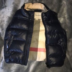 Burberry vest *authentic*