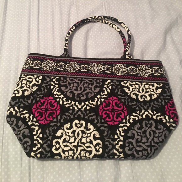 Vera Bradley Handbags - Vera Bradley Bag Small Tote in Canterbury pattern