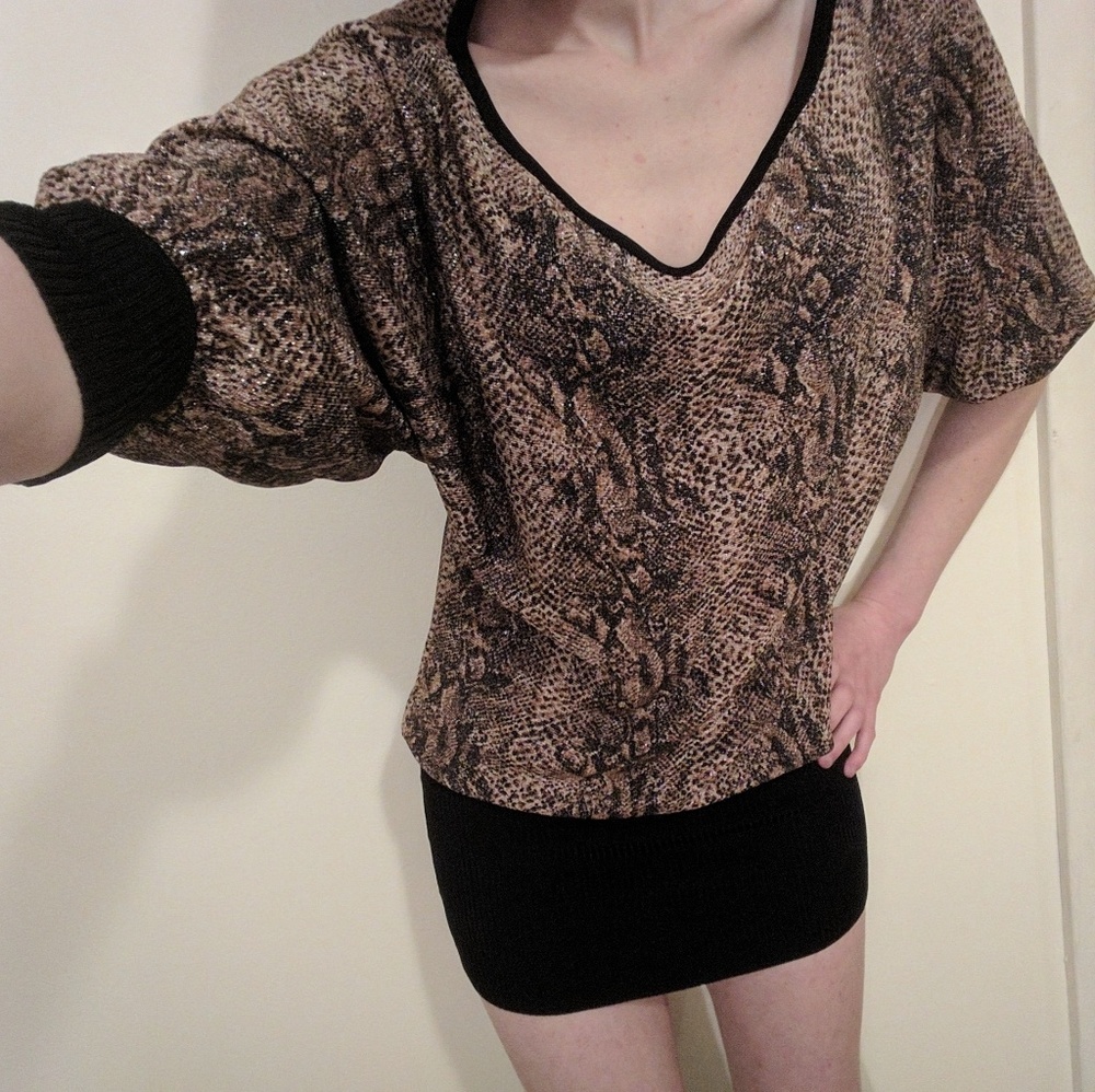 Bebe leopard print top