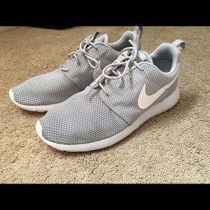 Nike Roshe Run shoes