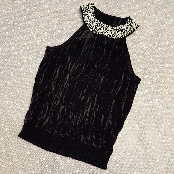 Sunny Leigh Tops - Sunny Leigh Black Velvet Pearl Collar Top