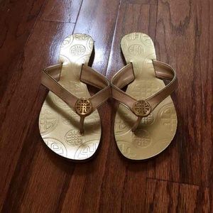💥SOLD💥 Brand New gold sandals