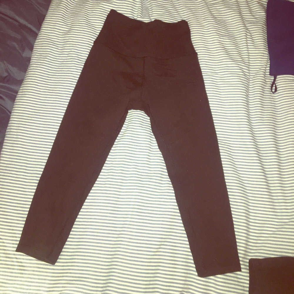 Beyond Yoga Capri Leggings