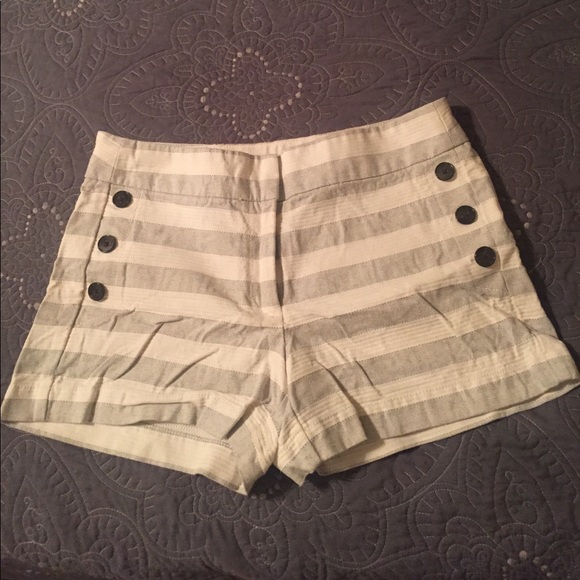 Ann Taylor Loft shorts - Picture 1 of 2