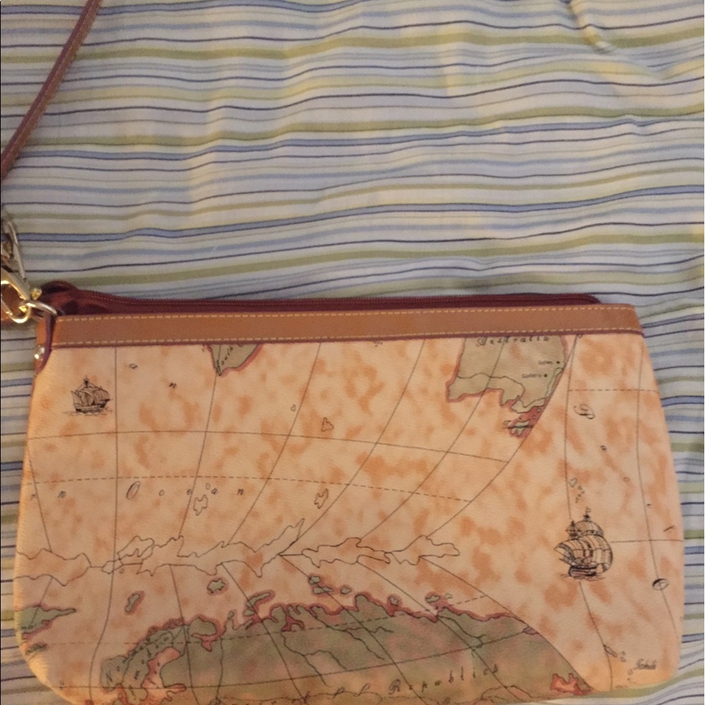 Very cute purse!