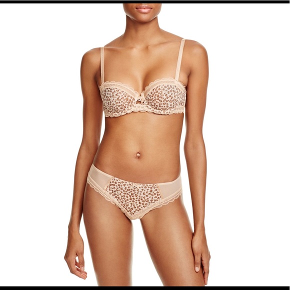 Chantelle Other - Chantelle C Chic Demi 32C