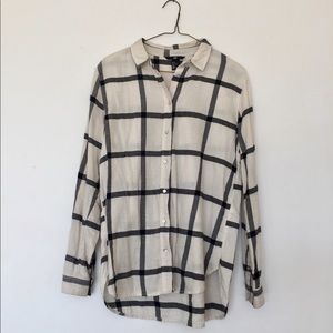 H&M White and Black Plaid Button Down Top