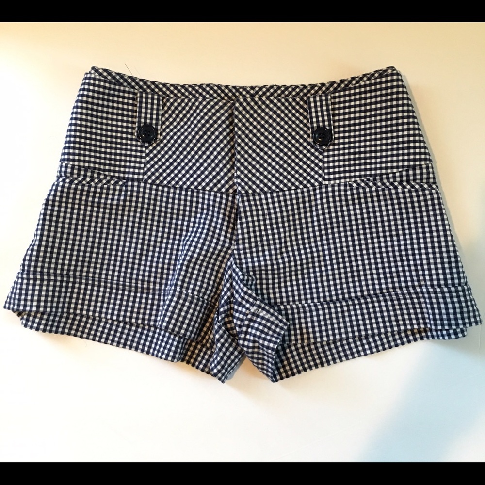 Forever 21 Gingam Summer Shorts in blue and white