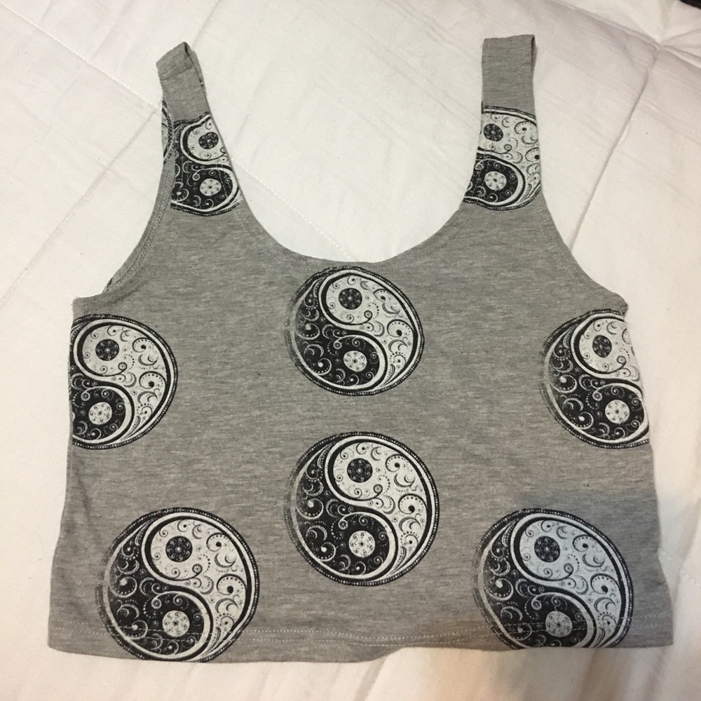 LA Hearts yin yang crop