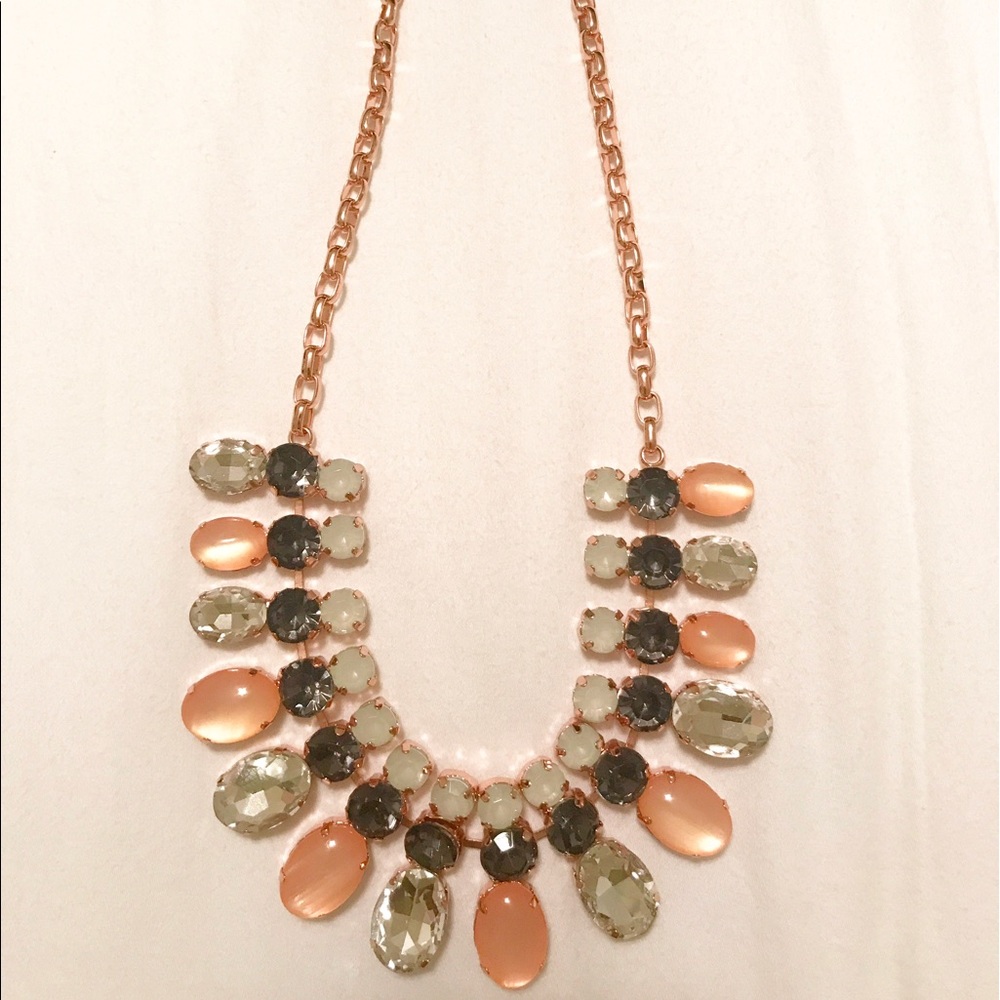 Statement necklace - cute, never worn