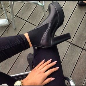 Steve Madden Amanda Platform bootie
