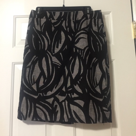 Ann Taylor Dresses & Skirts - PRICED TO SELL- Ann Taylor Skirt