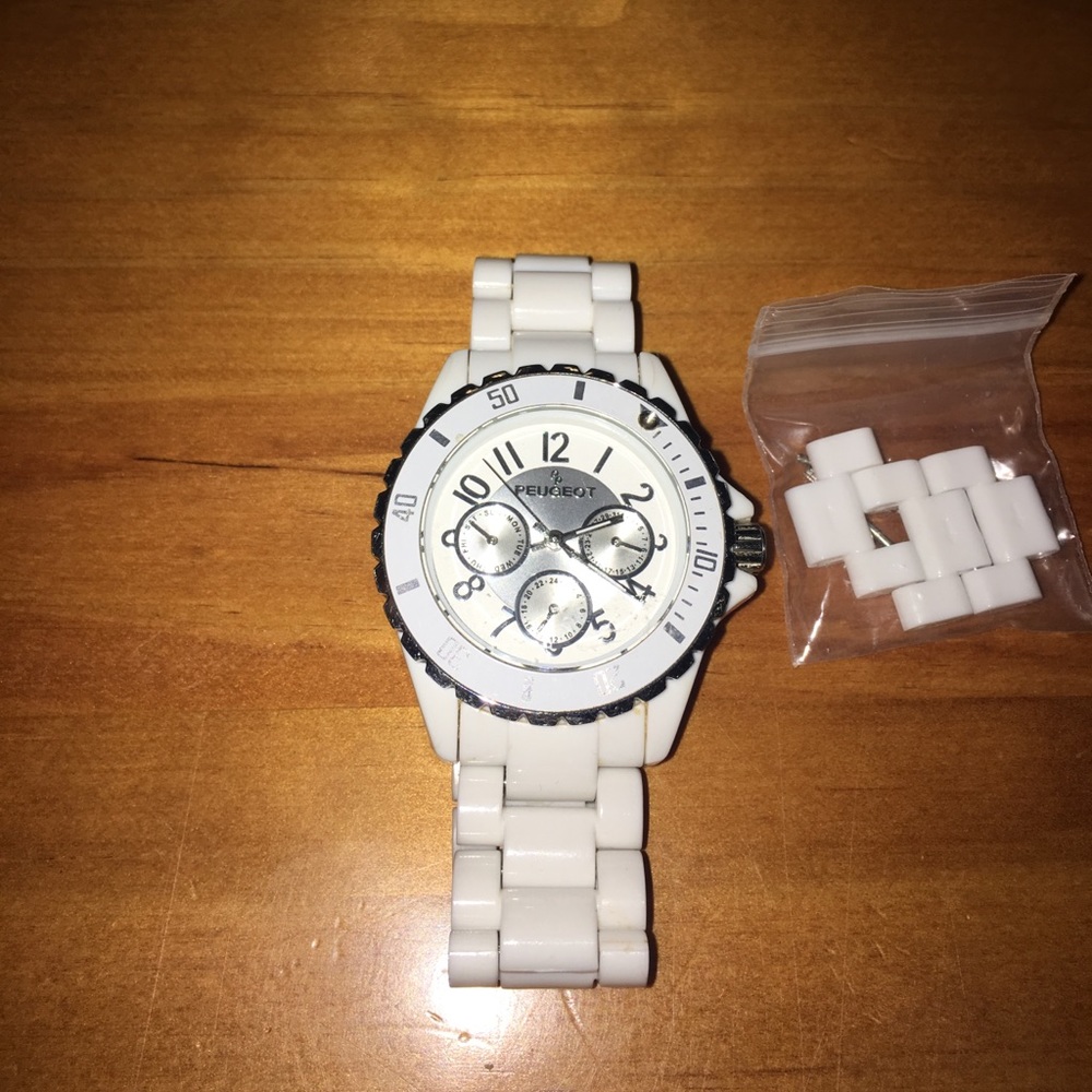 Peugeot watch