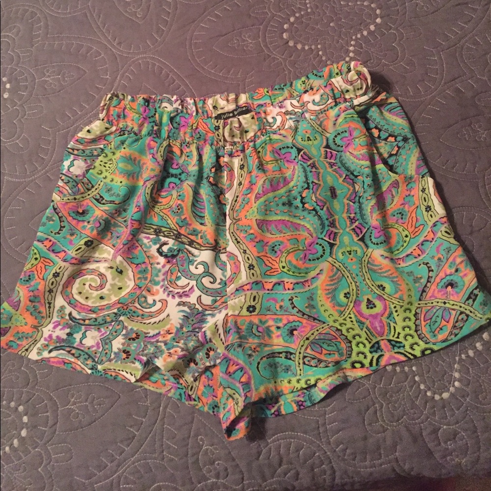 Floral shorts with pockets
