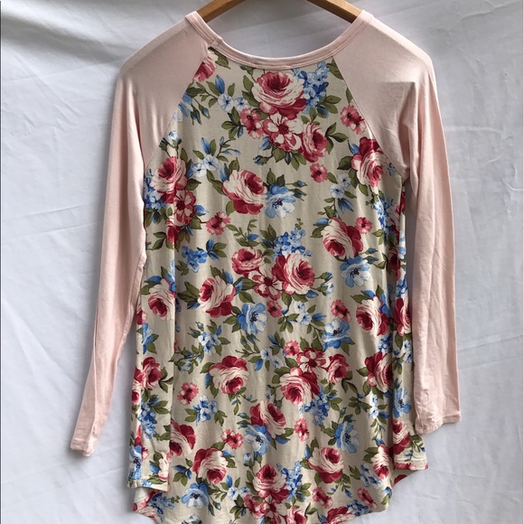 💜❤️soft Raglan floral top - Picture 8 of 8
