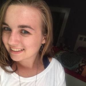Meet your Posher, Elise