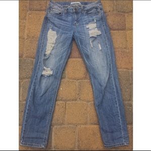 Distressed boyfriend jeans