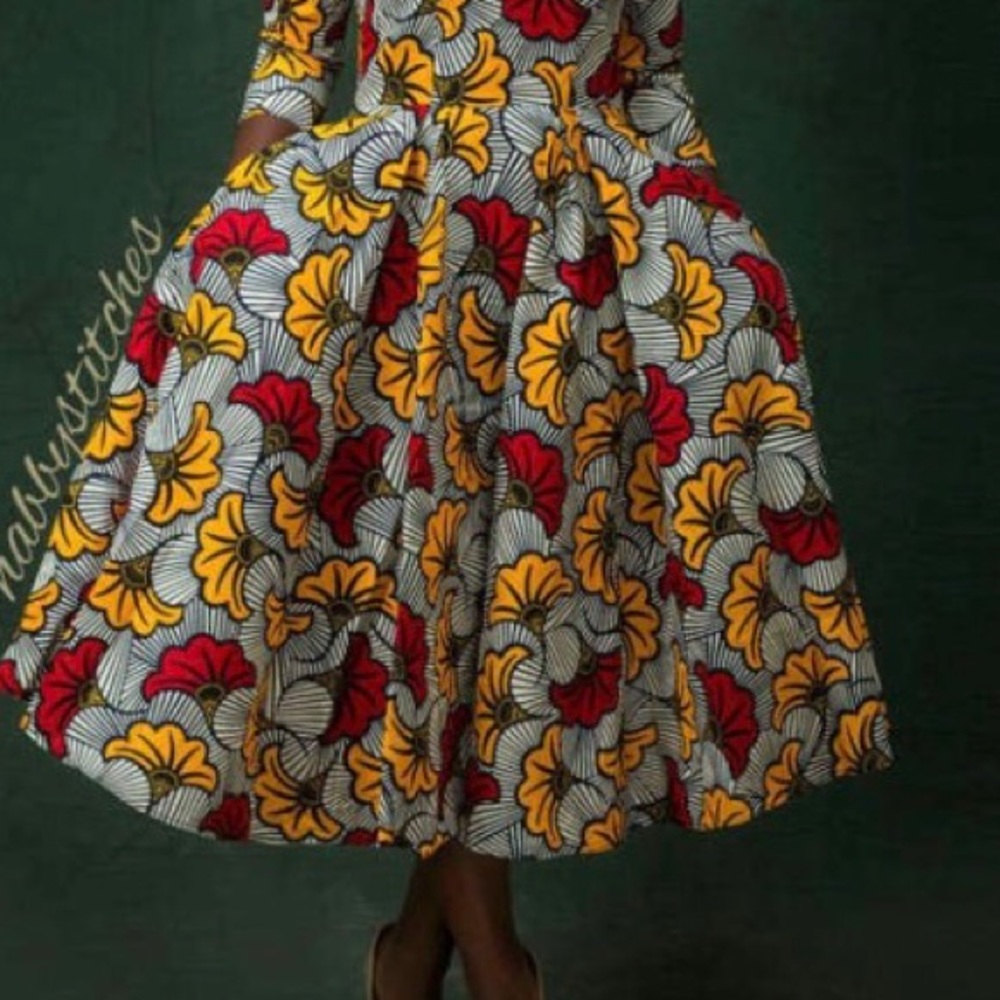 Brand new African dress. - Picture 2 of 4