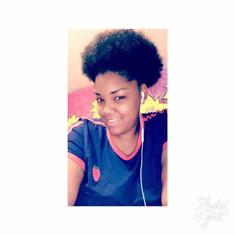 Meet your Posher, Myla