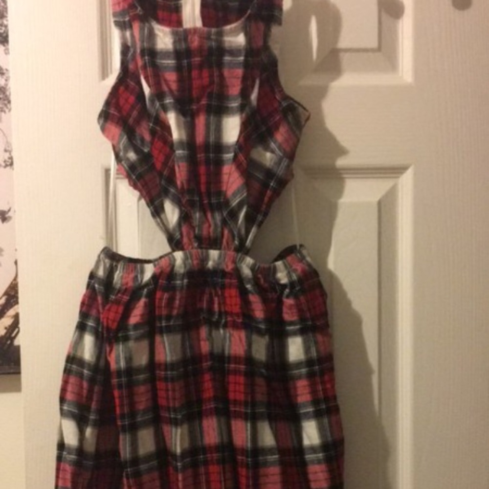 Fall Cut Out Dress