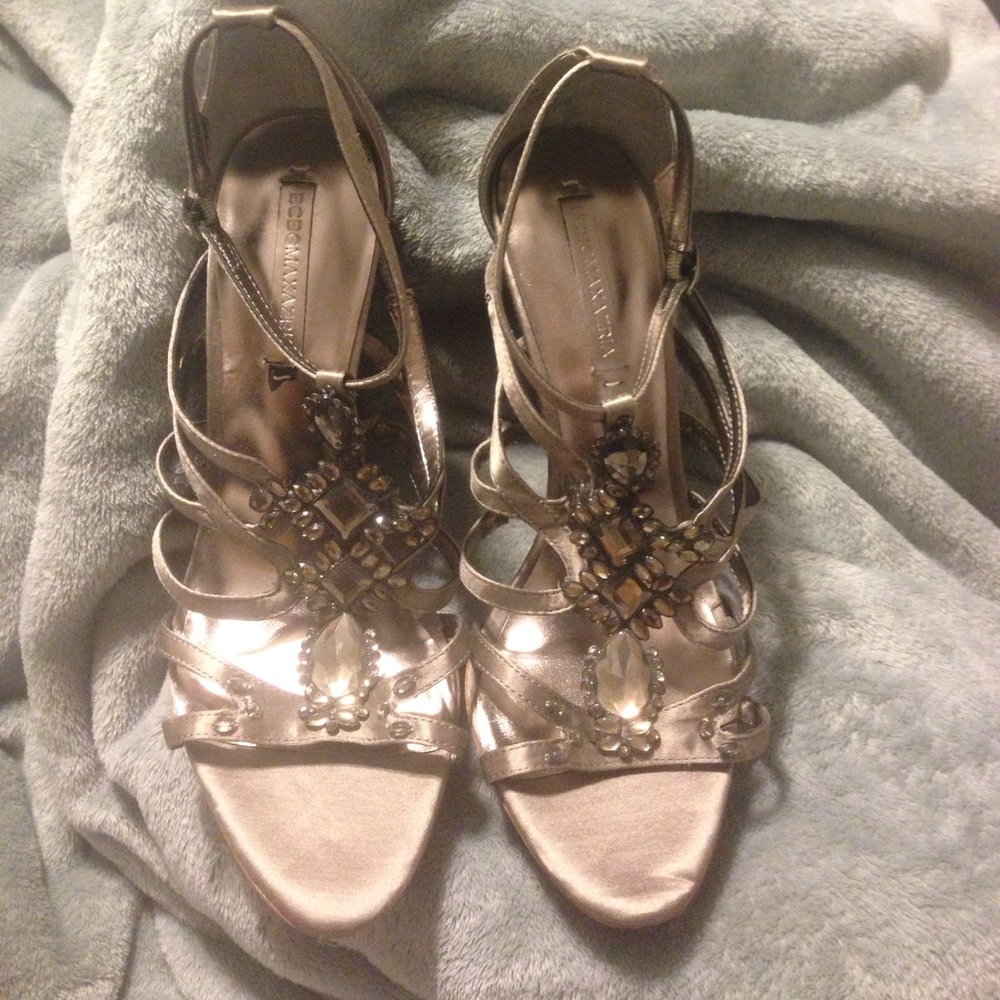 BCBG MAXAZRIA JOCELYN SATIN HEELS