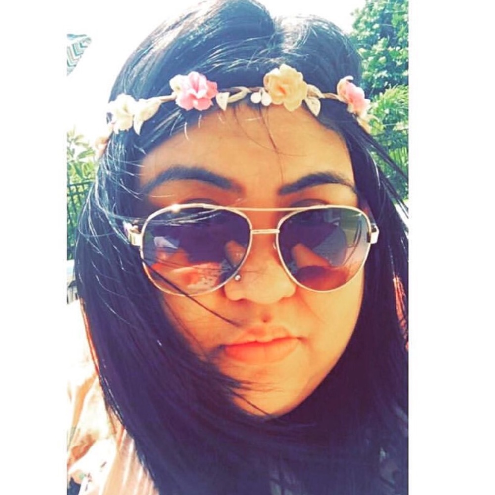 Meet your Posher, Cristelyne