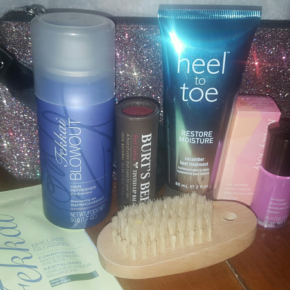 **sold***Makeup hair bundle #4 fekkai burts bees