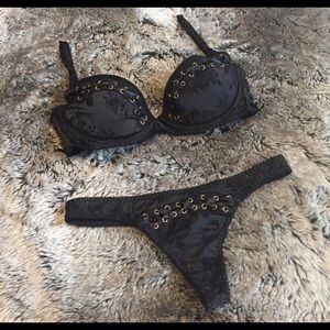 Agent Provocateur 32DD Bra & Small panty set.