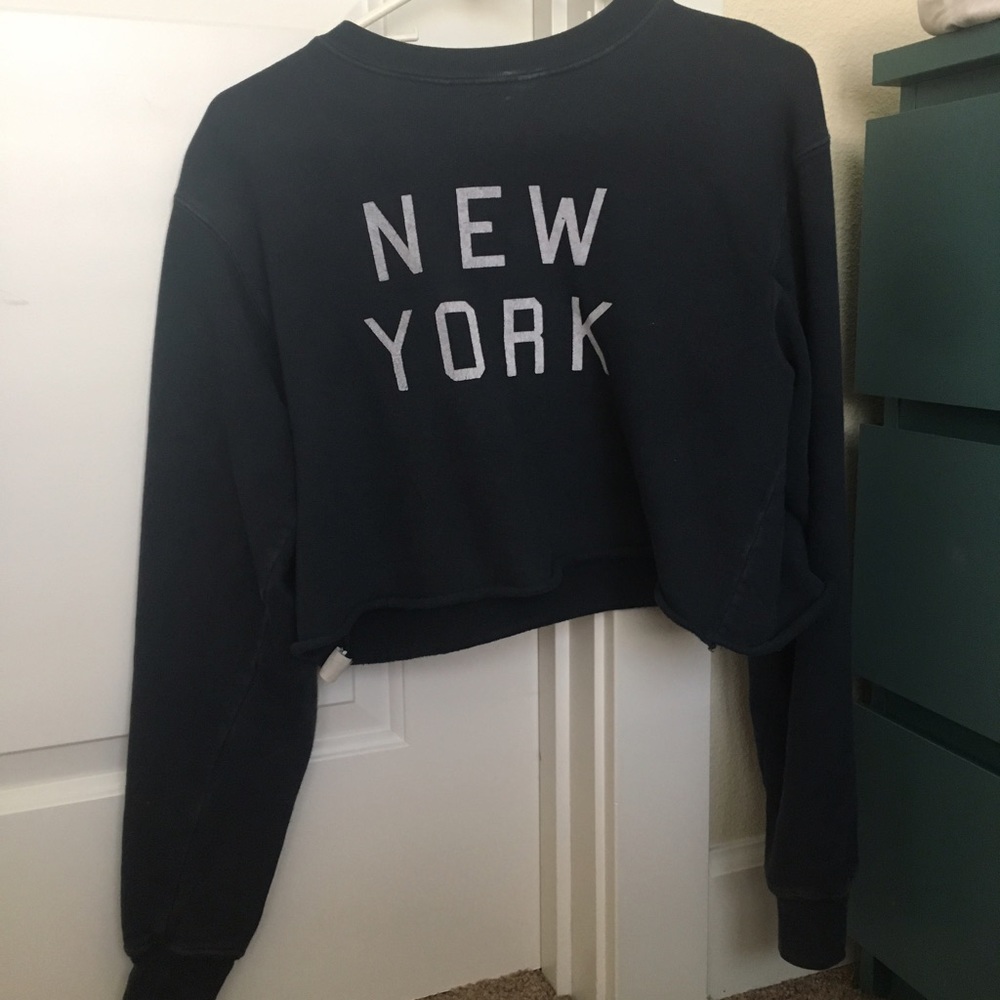 brandy melville new york cropped sweater