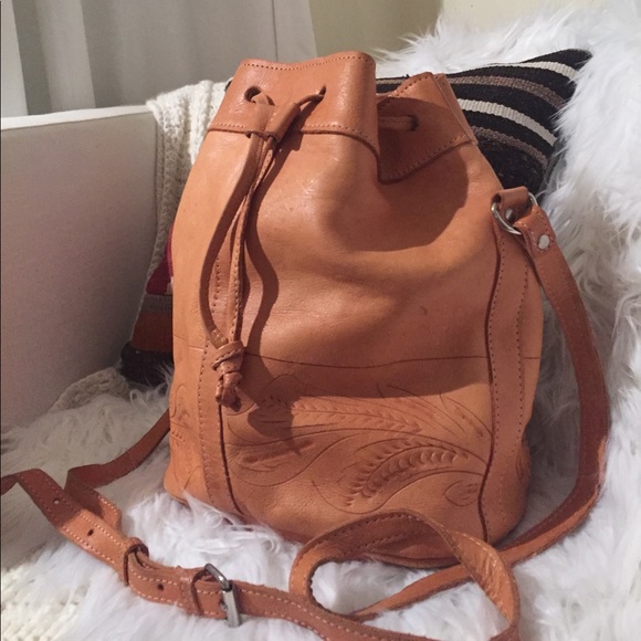 Handbags - Vintage Bohemian soft cross bdy leather bucket bag