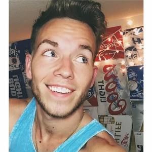 Meet your Posher, Garrett