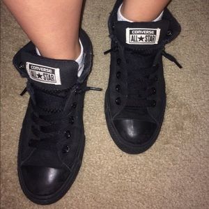 Black converse!