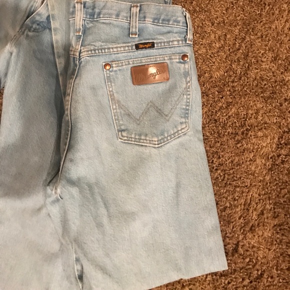 Wrangler 32x32 whitewashed 13MWZ - Picture 2 of 3