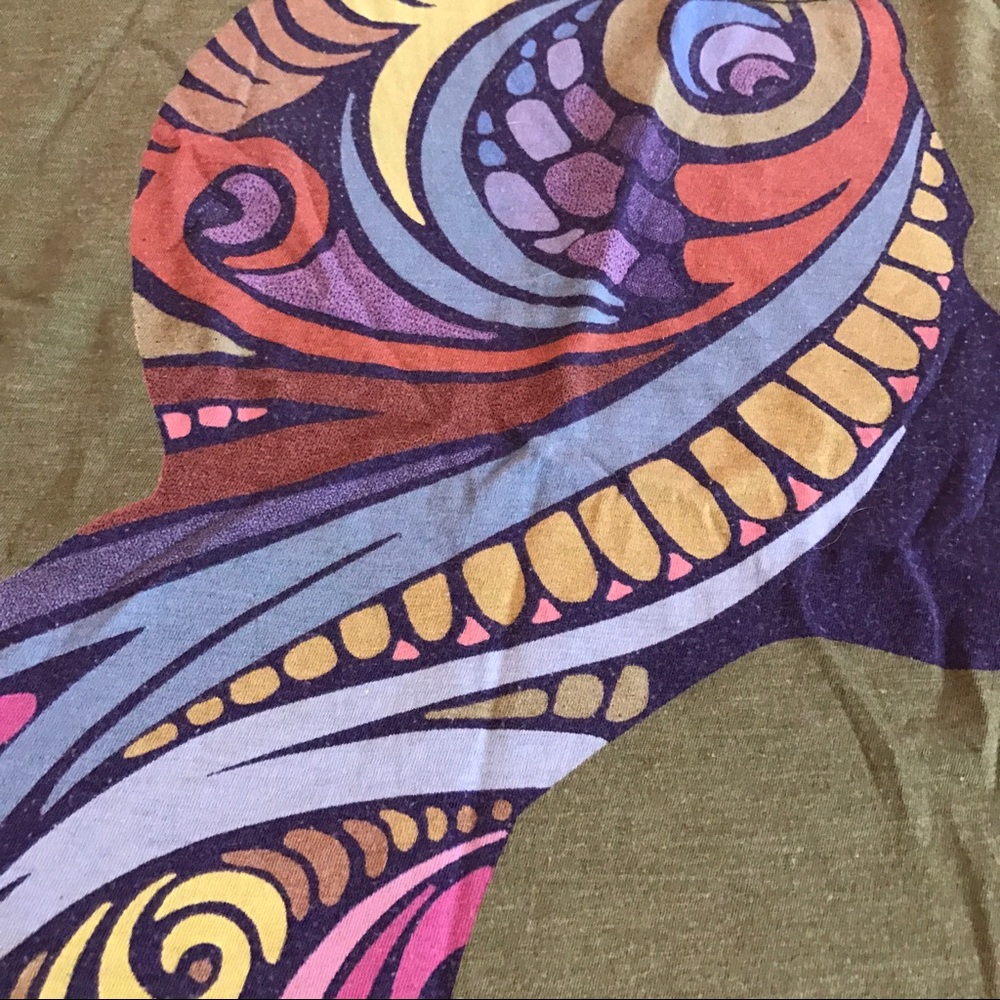 🌿NEW🌿 Abstract Tank Top - Picture 2 of 5