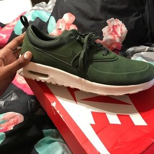 Nike Air Max Thea - Size 10
