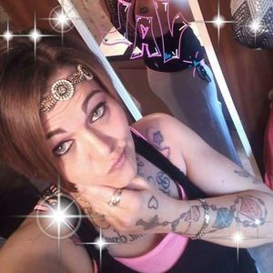 Meet your Posher, Valarie