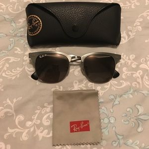 Ray-Ban Gunmetal Polarized Clubmasters RB5307