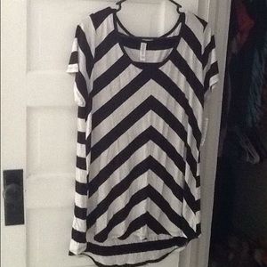 BNWT Lularoe Classic T Sz L