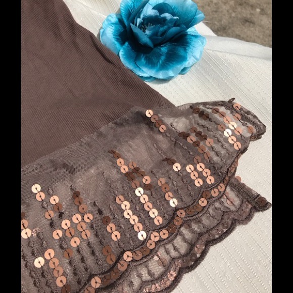 Embellished tank top brown tan Sequin tank top, small, light brown bronze sequin - Picture 6 of 8