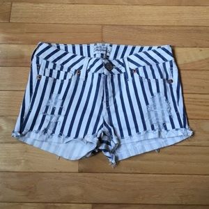 Distressed ultra skinny striped  shorts