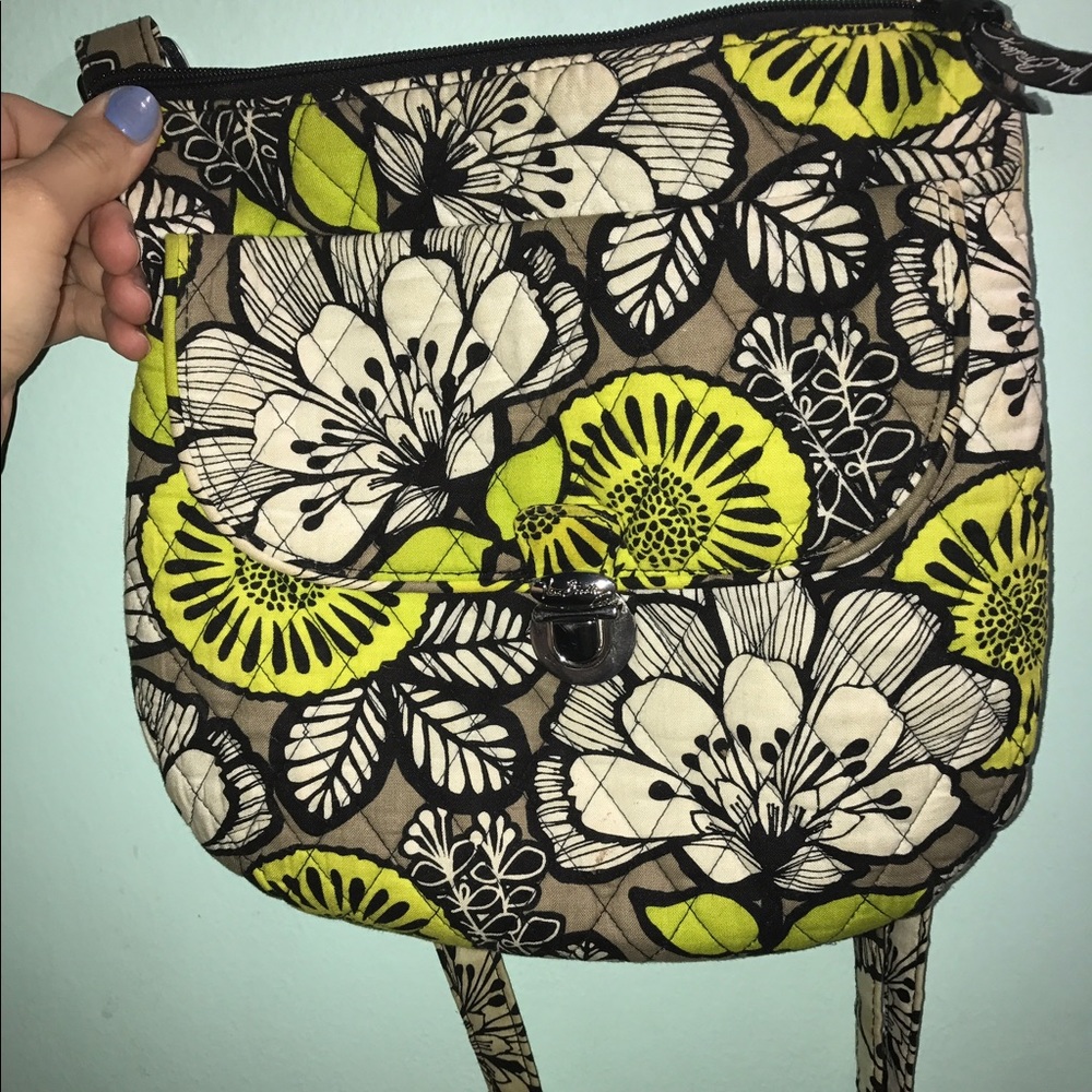 ⚠️ FLASH SALE: Vera Bradley- "Citron" Purse