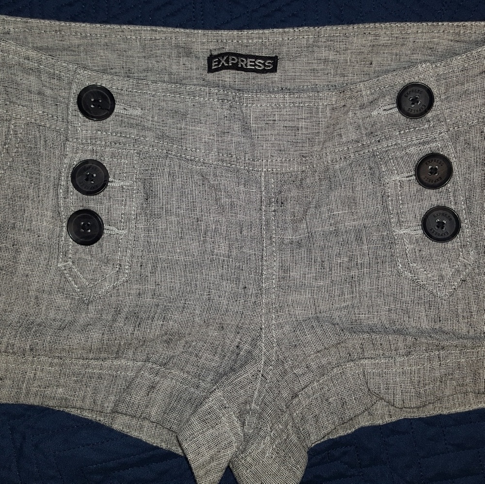 Express Shorts