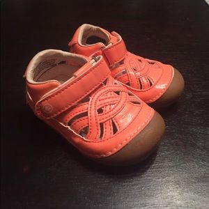 NEW Stride Rite coral baby sandals size 3M