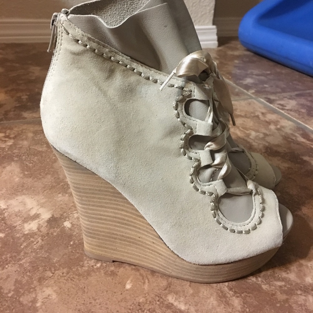 Seychelles open toe lace up booties 💕