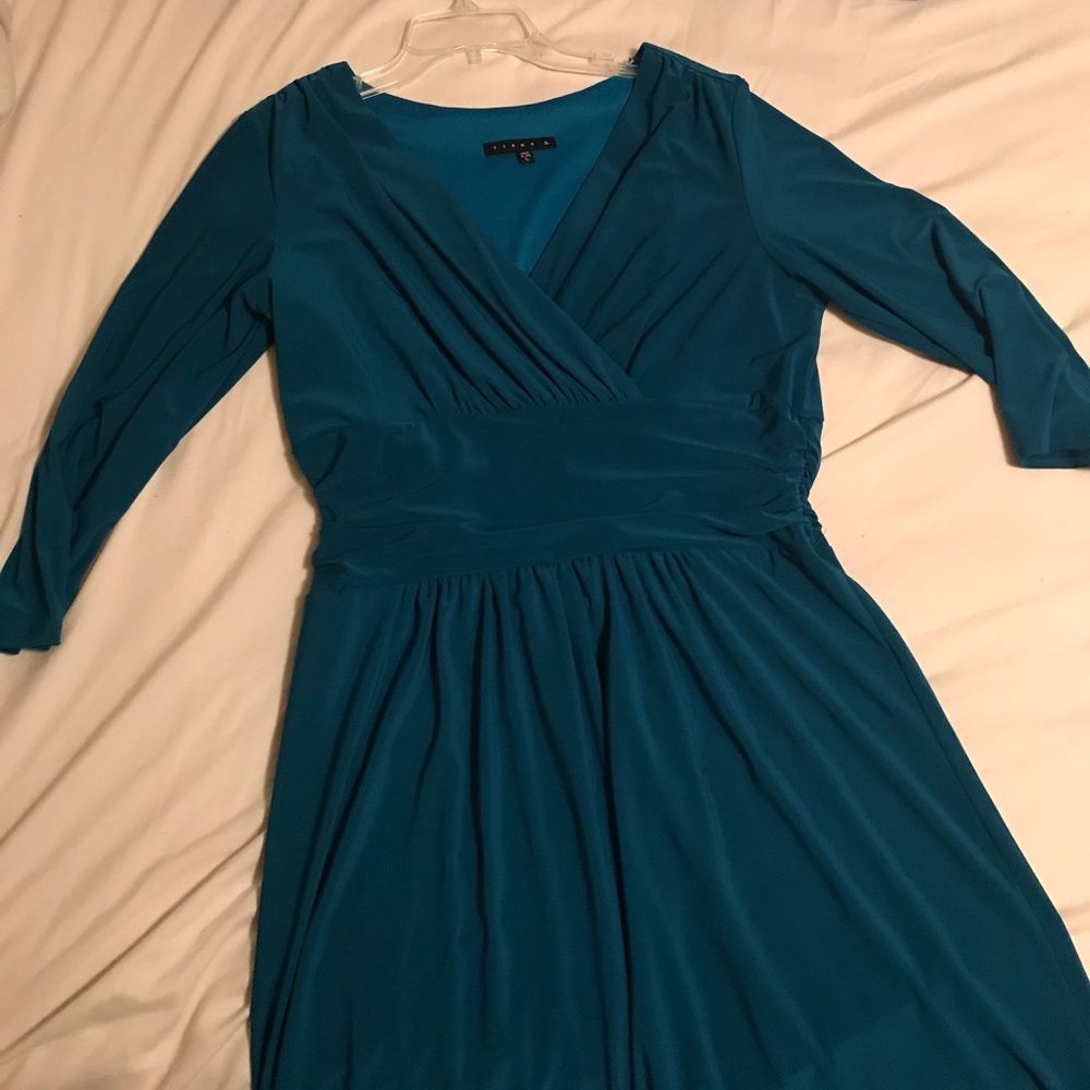 3/4 sleeve Blue v neck dress
