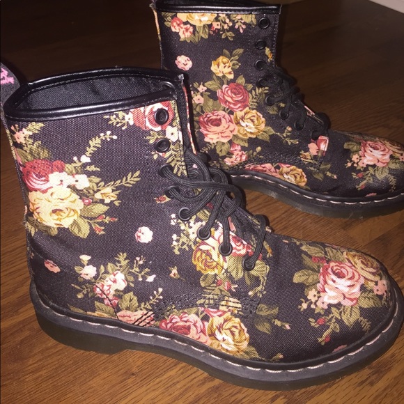 doc martens Shoes - Doc Martin’s boots