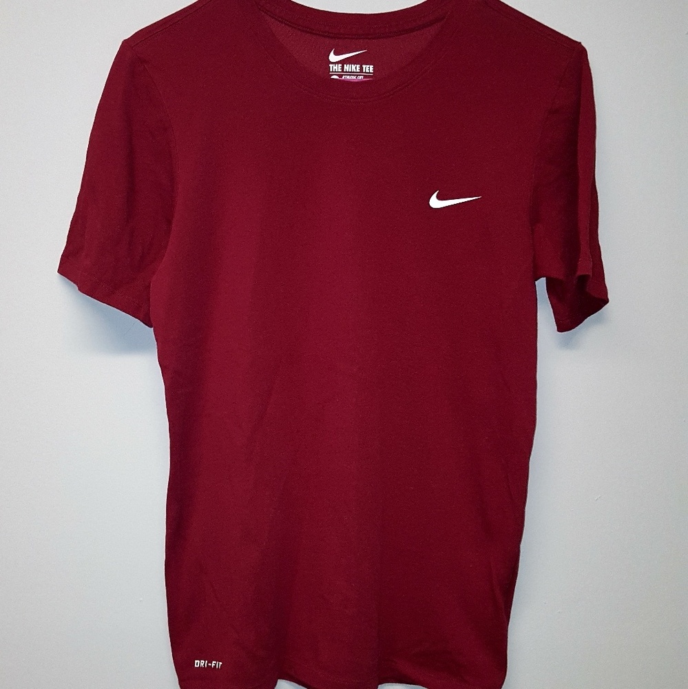 Nike top